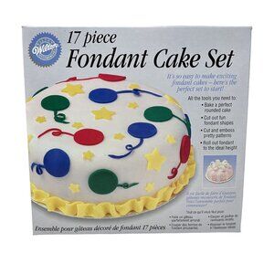 Wilton Fondant Cake Decorating Set 17 Pc Flower Star Round Shape Cutters